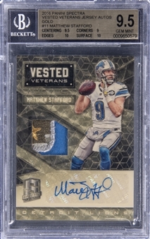 2016 Panini Spectra "Vested Veterans" Jersey Autographs Gold #MS Matthew Stafford Signed Game Used Patch Card (#1/1) - BGS GEM MINT 9.5/BGS 10